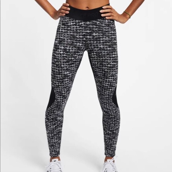 nike pro hyperwarm leggings